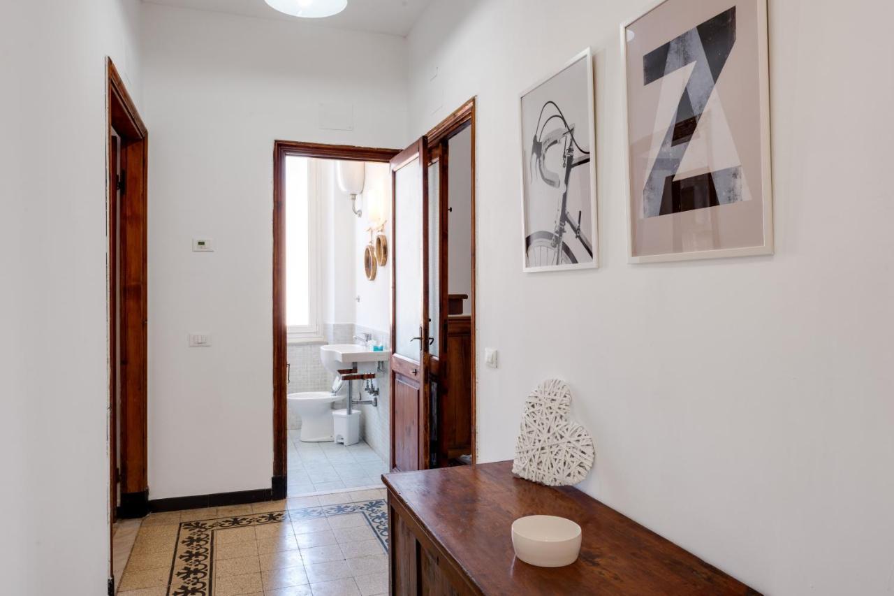 Piazza Concordia Apartment With Balcony La Spezia Exterior photo